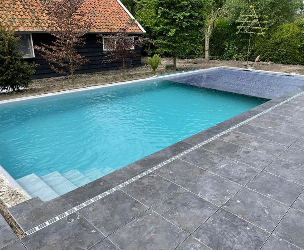 Een poolcover kiezen vanuit ecologisch perspectief