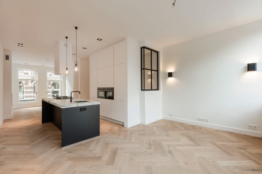 visgraatvloer keuken